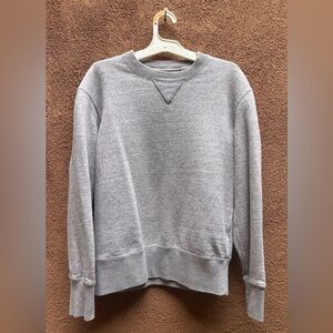 Uniqlo Crewneck Sweatshirt - Gray